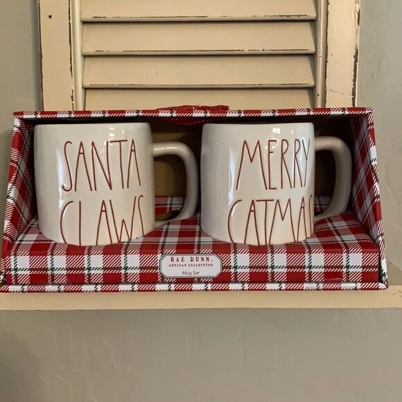 𝅺rae Dunn pet lovers coffee mugs. Christmas themed - Picture 1 of 4